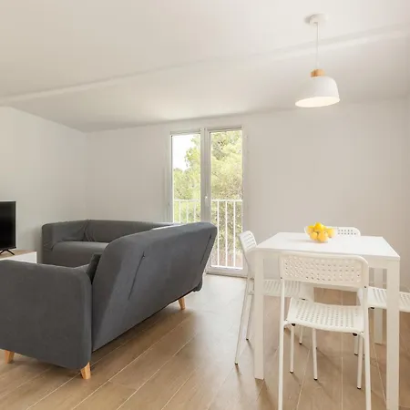 Holiday home Casita Palmeras Canyelles (Catalonia)